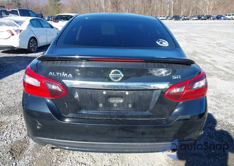 2017 Nissan Altima 2.5 Sr z USA, uszkodzony, nr VIN 1N4AL3AP1HC477626